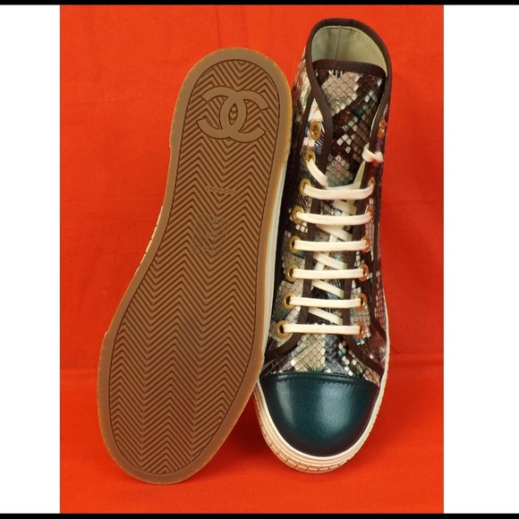 NIB CHANEL GREEN BROWN PYTHON LEATHER HI SNEAKERS - Picture 5 of 8